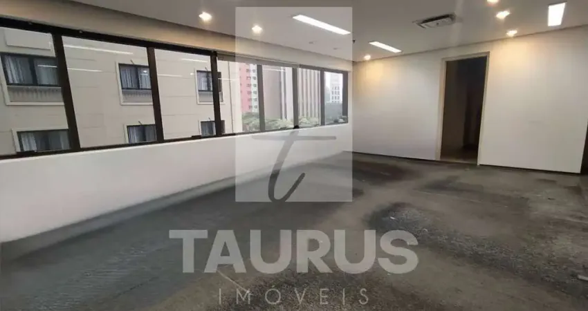 Conjunto comercial para alugar em Brooklin. 6 salas, 7 vagas, 341m².