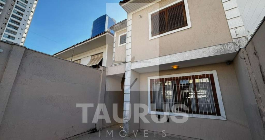 Sobrado à venda no Brooklin, 2 suítes, terraço com churrasqueira, 1 vaga, 115 m².