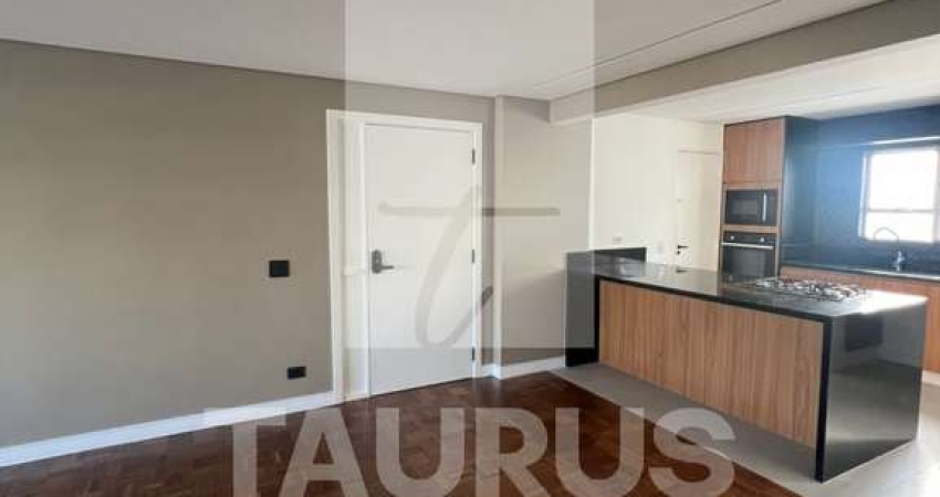 Apartamento em Moema a venda. 3 quartos, 1 suite, 2 vagas, 148m².