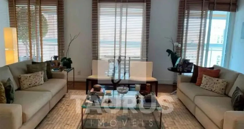 Apartamento a venda com 3 suites em Moema, São Paulo - SP