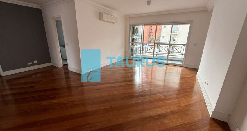 Apartamento para alugar com 3 quartos em Moema, São Paulo-SP.