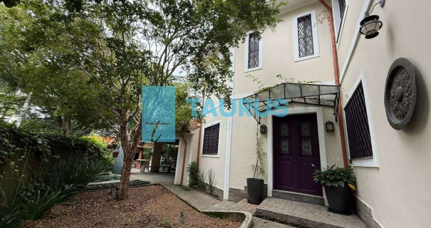 Casa sobrado, 3 quartos para alugar na Vila Nova Conceição, São Paulo-SP.