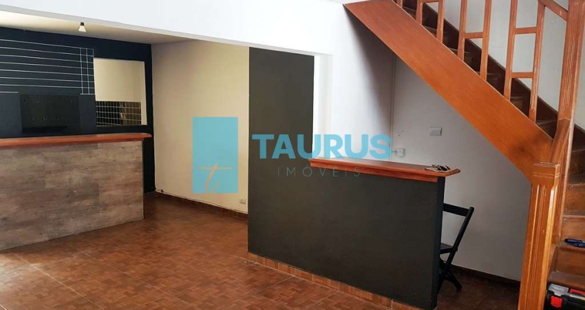 Casa / Sobrado comercial com renda à venda, 3 quartos, 2 vagas, em Perdizes, São Paulo.