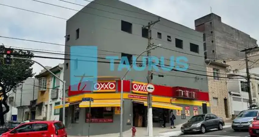 Prédio de esquina à venda, 1 loja, 5 studios, 108 m², no Ipiranga, São Paulo.