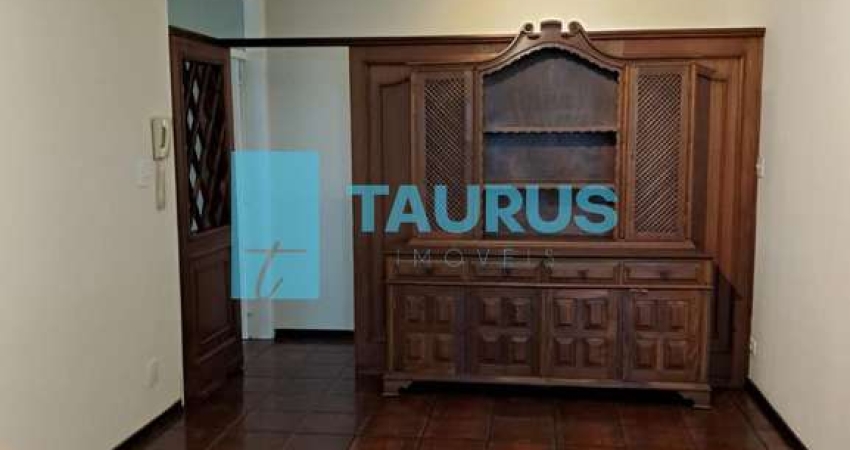 Apartamento para locação, 3 quartos sendo 1 suíte, 1 vaga, 175m², no Alto de Pinheiros.