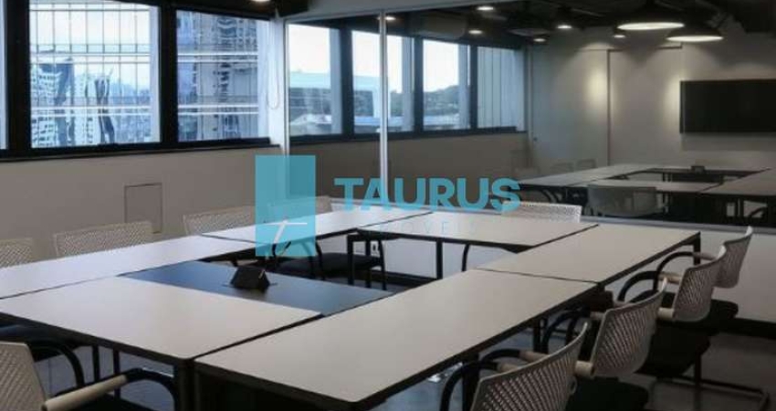 Sala Comercial à venda,  5 vagas, na Vila Olímpia, São Paulo.