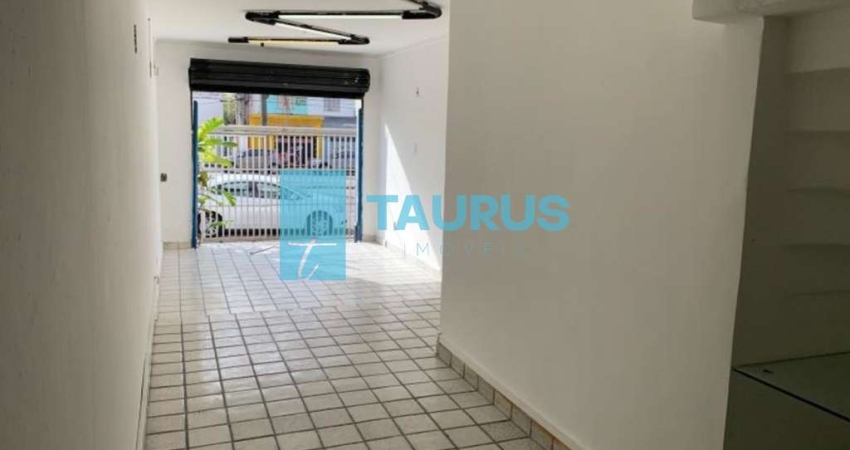 Sobrado comercial à venda e locação, 8 salas, 2 vagas, 220m², em Indianópolis.
