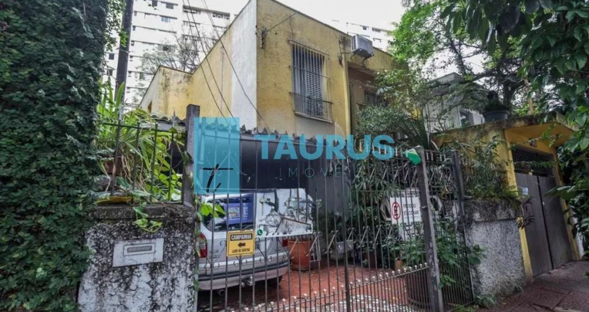 Casa à venda, com 7 quartos, 2 vagas, 300m², na Vila Olímpia.