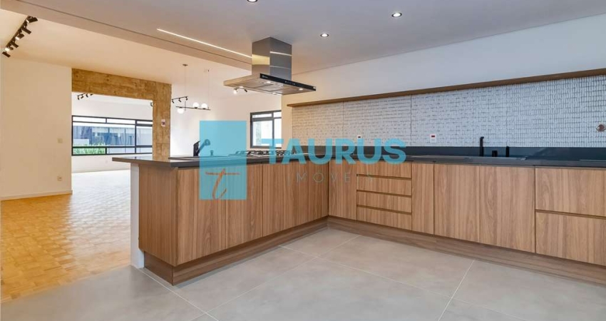 Apartamento à venda com 3 quartos, no Cerqueira César, São Paulo.
