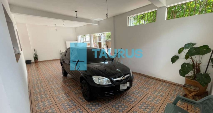 Sobrado para venda e locação, 3 suítes, 3 vagas, terraço, 222 m², Planalto Paulista.