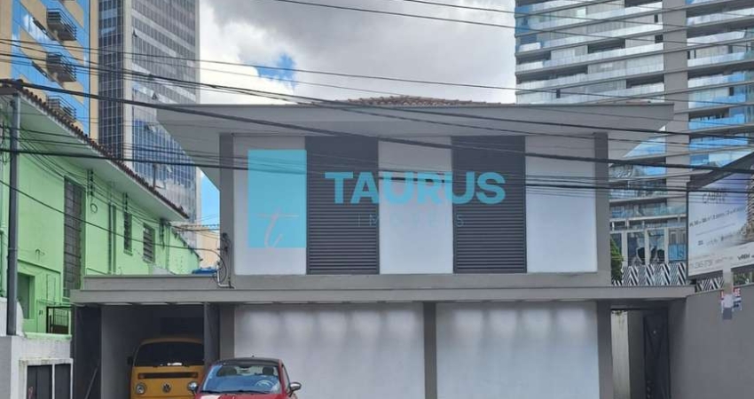 Sobrado comercial para locação, 8 vagas, 295m², Pinheiros.
