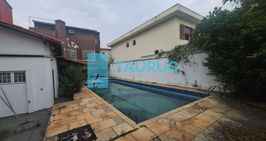 Sobrado à venda, 1 suíte, 2 vagas, 216m², Itaim Bibi.