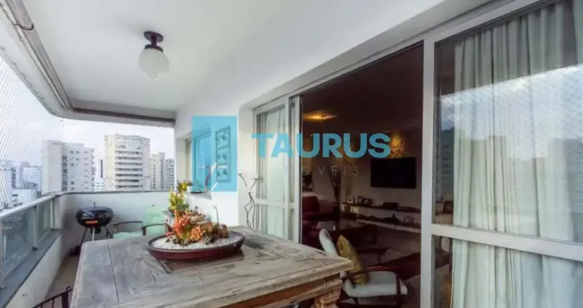 Apartamento à venda, 4 dormitórios, 3 suites, 4 vagas, em  Moema, São Paulo.