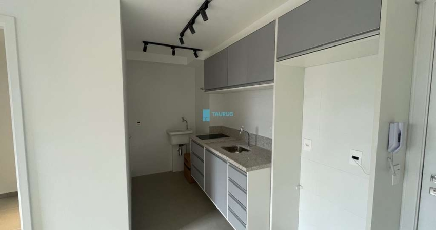 Apartamento para venda e locação,em Moema, 2 dormitórios, 34m².