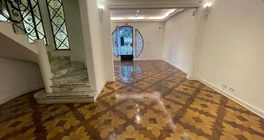 Casa à venda, 3 dormitórios, 5 vagas, 350m², Vila Mariana.