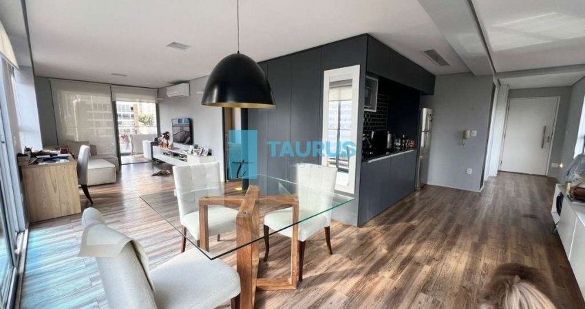Apartamento para venda ou locação, 1 quarto, 2 vagas, na Vila Nova Conceição, São Paulo.