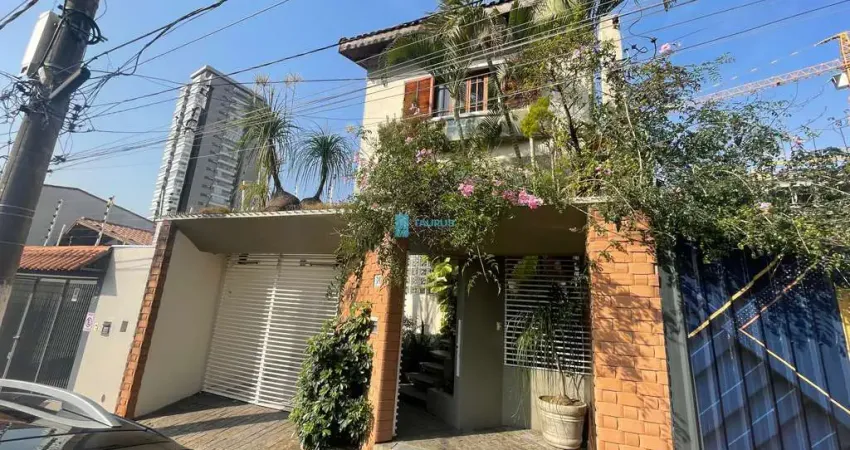 Sobrado à venda, 4 dormitórios, 1 suíte, 5 vagas, churrasqueira, 285m², Vila Mariana.