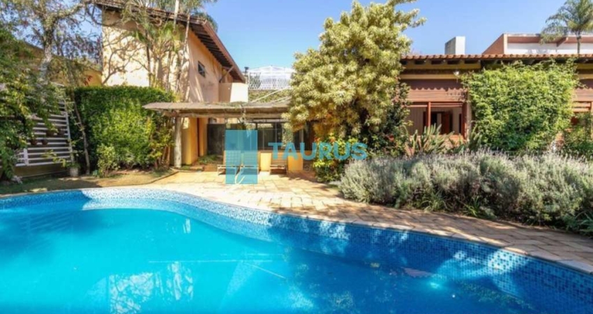 Casa de altíssimo padrão à venda, 6 suítes, 6 vagas, piscina, churrasqueira, 619 m², Brooklin.