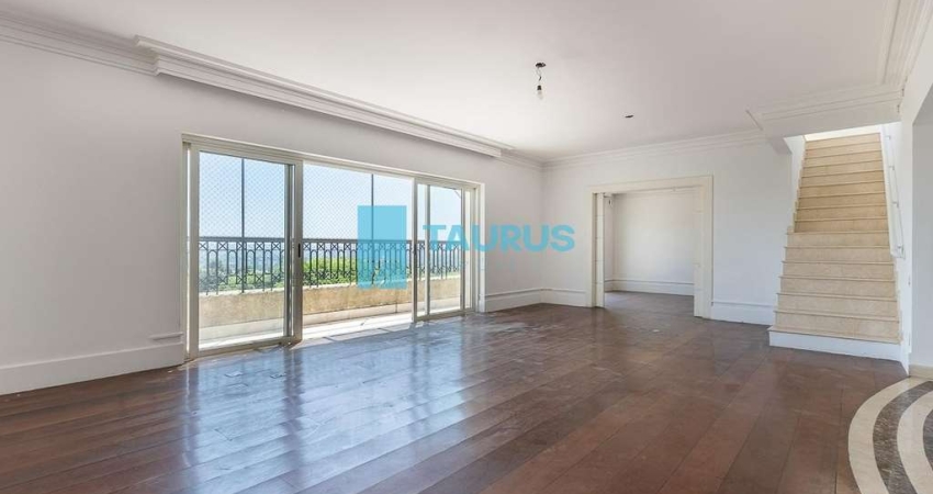 Cobertura à venda, 4 suítes, 6 vagas, 525m², Vila Madalena.