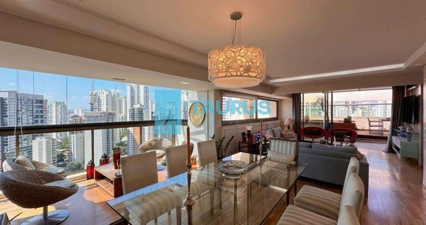 Cobertura à venda, 3 suítes, 4 vagas, 240m²,Brooklin.