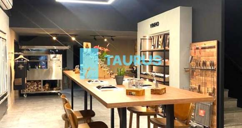 Imóvel comercial à venda, 3 vagas, 250 m², em Pompeia, São Paulo.