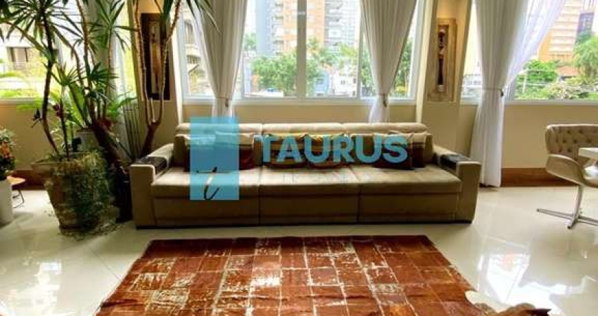 Apartamento à venda ou para locação, 2 suítes, 2 vagas, 200m², Jardim Paulista.