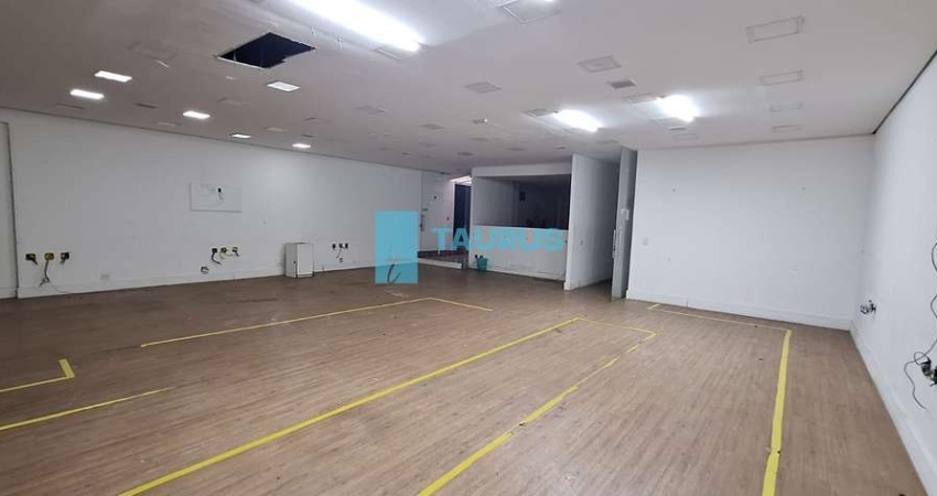 Ponto comercial com 6 salas para alugar em Indianópolis, São Paulo 