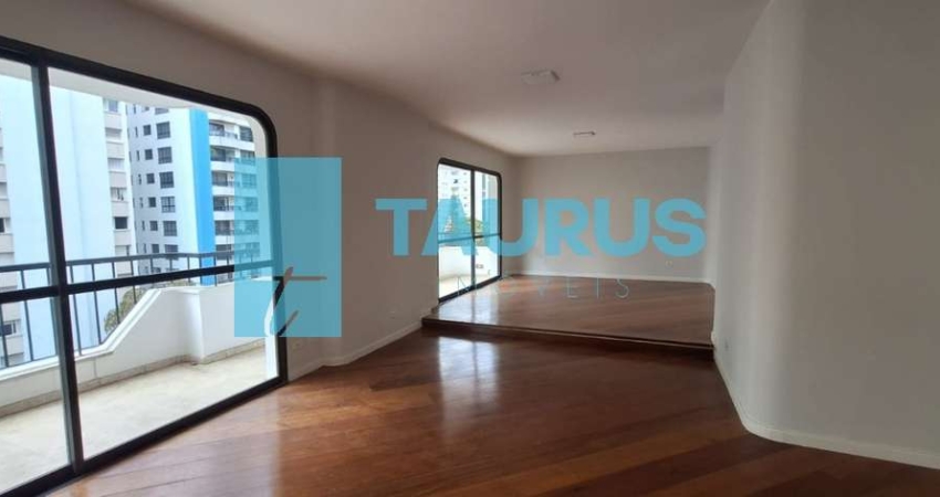 Apartamento à venda, 3 dormitórios, 4 vagas, 193m², Jardins.