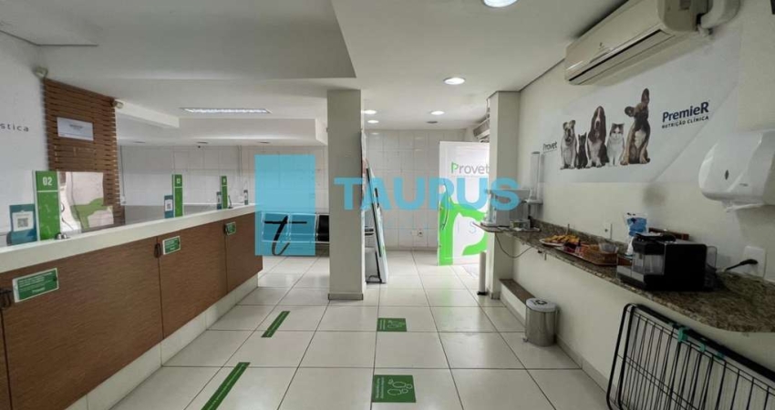 Loja para locação e venda, 4 salas, 3 vagas, 203m², Moema.