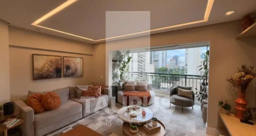 Apartamento à venda 3 quartos sendo 1 suíte em Indianópolis - São Paulo-SP.