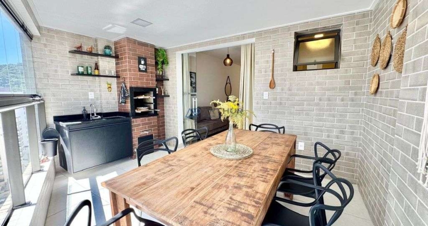 Apartamento à venda em Praia Grande no Canto do Forte com 02 suítes