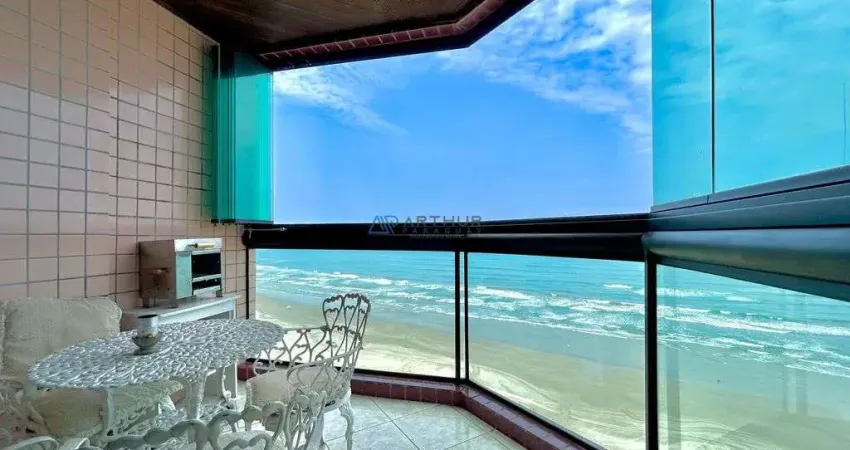 Apartamento à venda em Praia Grande frente mar com 3 dorm. sendo 2 suítes