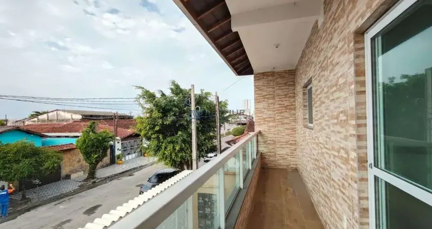Sobrado em condomínio à venda em Praia Grande no bairro Maracanã