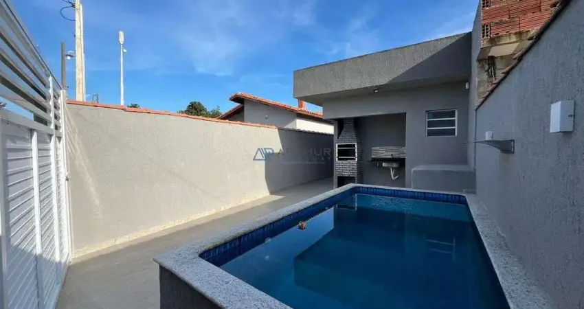 Casa Nova à Venda em Itanhaém com 2 quartos, 2 banheiros, 2 vagas e 68m²