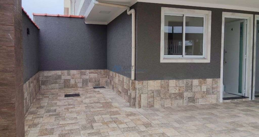 Casa de condomínio à venda em Praia Grande no Jd. Trevo