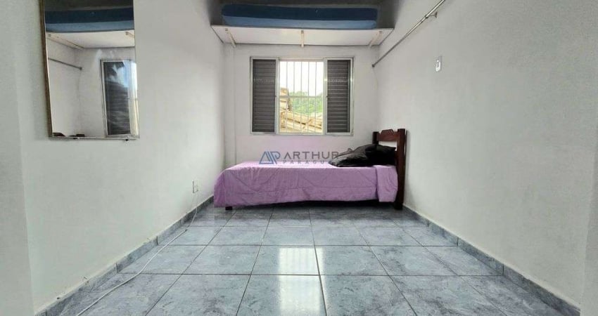 Amplo Kitnet à venda em Praia Grande no bairro Canto do Forte com 38 m²