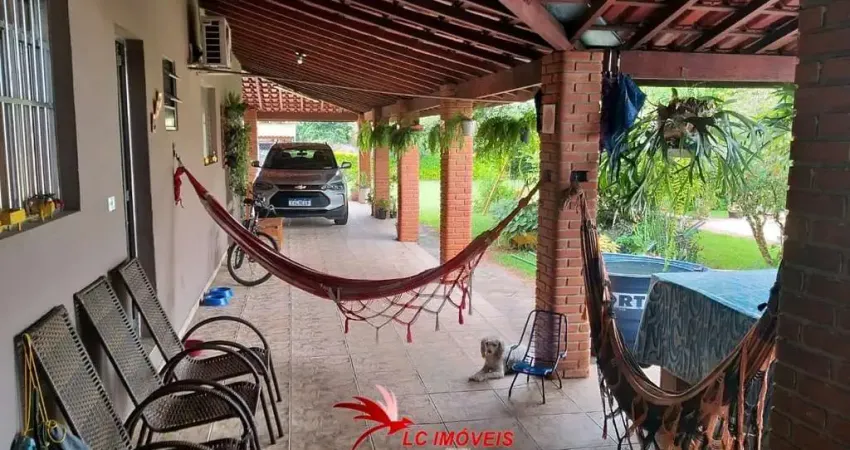 Casa com 3 quartos à venda na Rua Vicenzo Sardeli, 1, São Sebastião, Americana