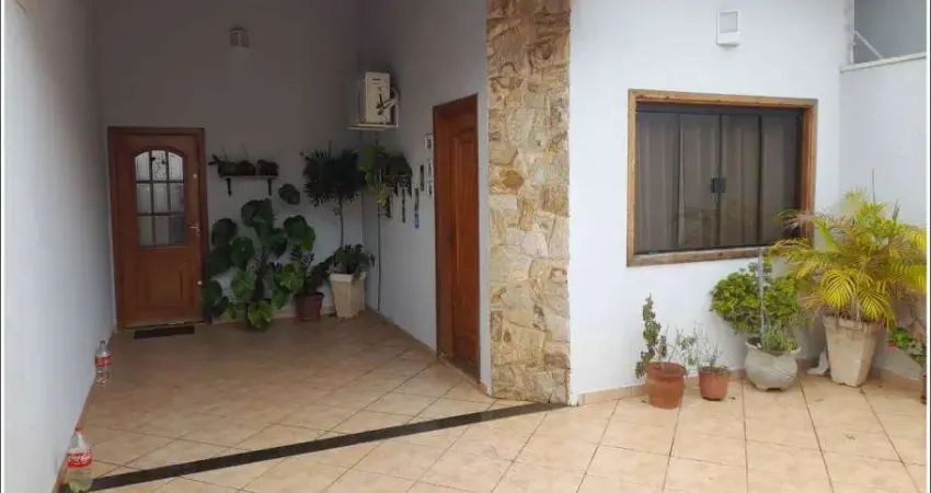 Casa com 3 quartos à venda na Rua Pirassununga, 1, Parque Novo Mundo, Americana