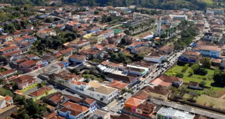 Terreno à venda na Rua Antonio de Vasconcelos, Residencial São Luiz, Jacutinga