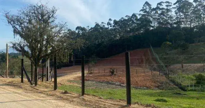 COMPRE este imóvel - Excelente Terreno com 1.435 m², para chácara em Ilhota - Alto Minas...