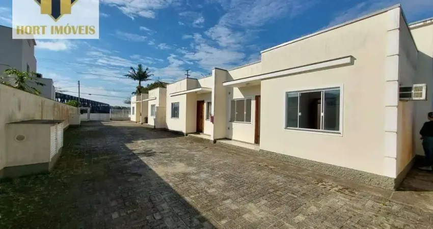 Casa com 2 dormitórios para alugar, 70 m² por R$ 2.015,63/mês - XV de Novembro - Tijucas/SC