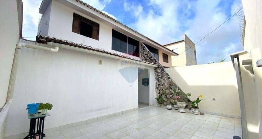 Casa próximo na Avenida Abel CAbral à venda: Aproveite!