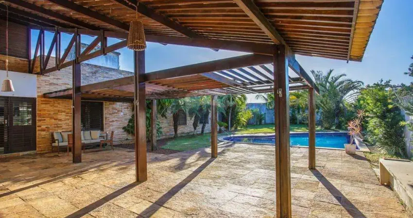 Pague com permuta: casa em candelária 3 suítes e 1 quarto 391m² terreno 1.000m² piscina e 4 vagas