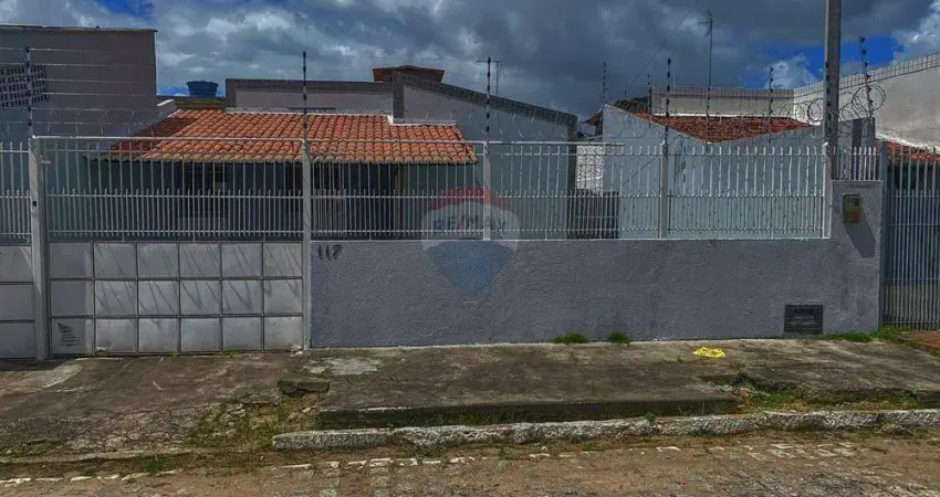 Casa com 4 quartos para alugar na Rua Cícero Fernandes, 117, Monte Castelo, Parnamirim
