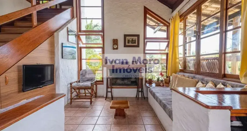 Casa à venda em Cachoeira Do Bom Jesus  -  Florianópolis - SC