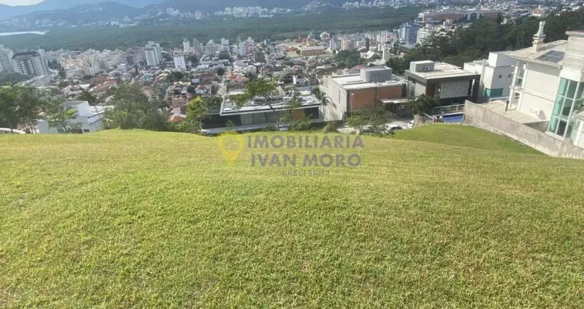 Terreno à venda na Trindade, Florianópolis 