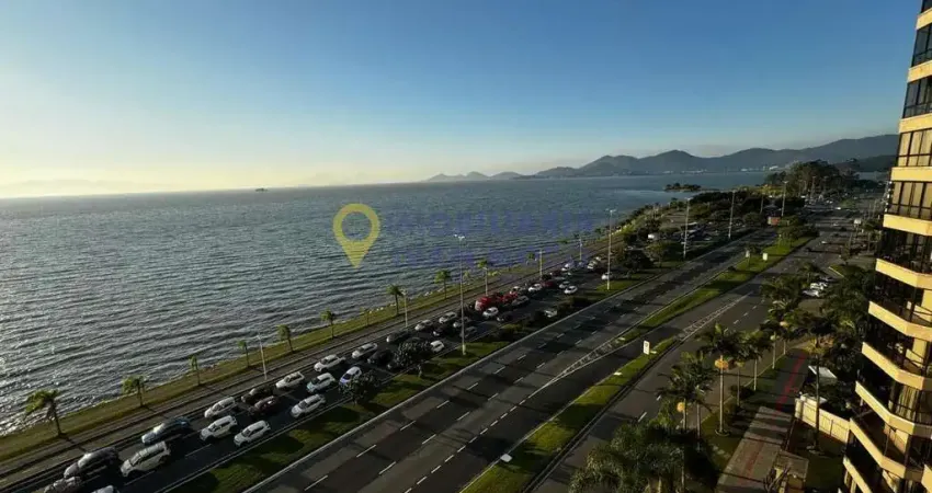 Apartamento à venda em Agronômica  -  Florianópolis - SC