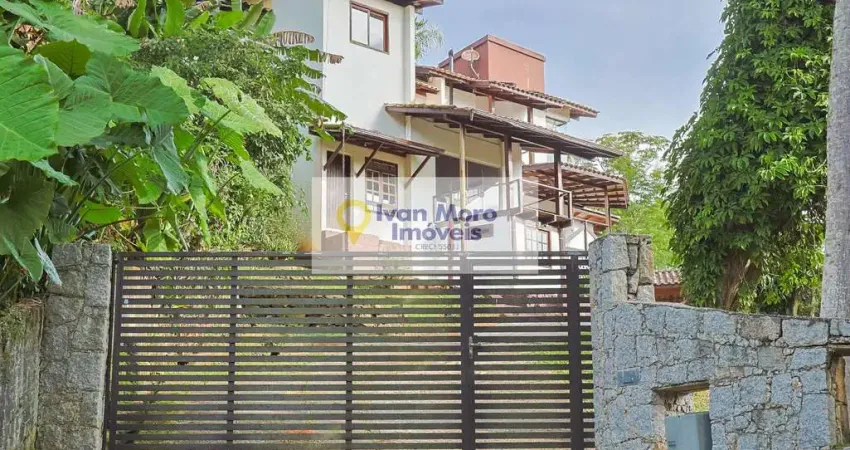 Casa à venda com 4 quartos no Córrego Grande  -  Florianópolis