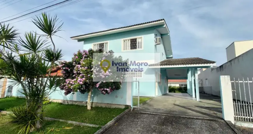 Casa à venda em Praia da Daniela - Florianópolis - SC