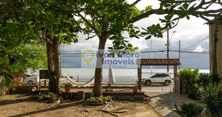 Casa comercial à venda no Sambaqui, Florianópolis 